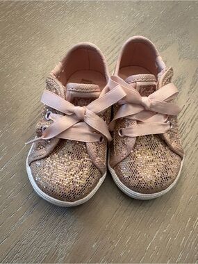 Keds Girls Glitter Ribbon Sneaker - Rose Gold